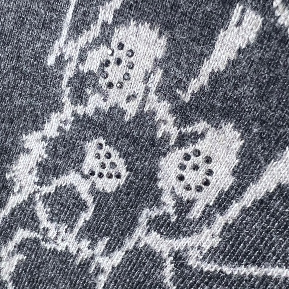 🐶NWOT |•TWO SISTERS•| Dark Grey Sweater Sparkle Eye Dog Size Small - Picture 5 of 9